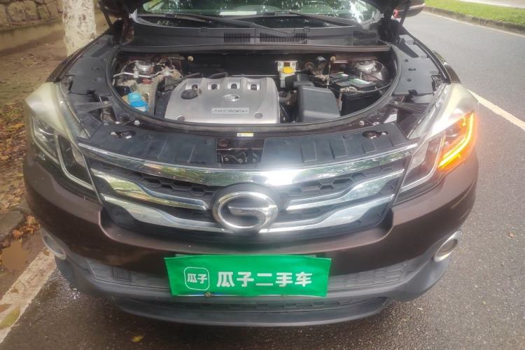 Used GAC Trumpchi GS5 Super 2015 2.0L Automatic Two-Wheel Drive Comfort Edition Engine Bay