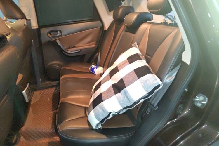 Used GAC Trumpchi GS5 Super 2015 2.0L Automatic Two-Wheel Drive Elite Edition Left Rear Seat