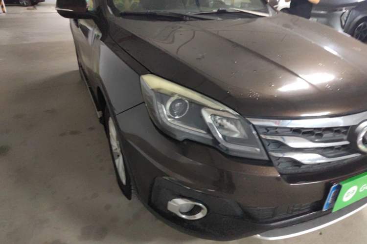 Used GAC Trumpchi GS5 Super 2015 2.0L Automatic Two-Wheel Drive Elite Edition Right Front Headlight