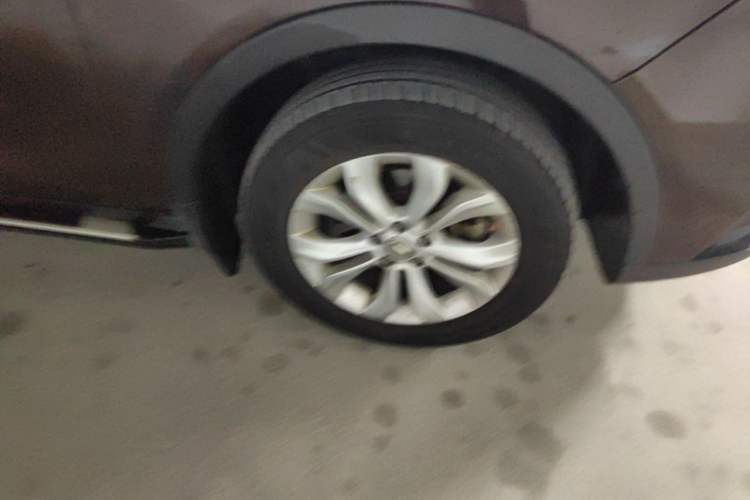 Used GAC Trumpchi GS5 Super 2015 2.0L Automatic Two-Wheel Drive Elite Edition Right Front Wheel Hub