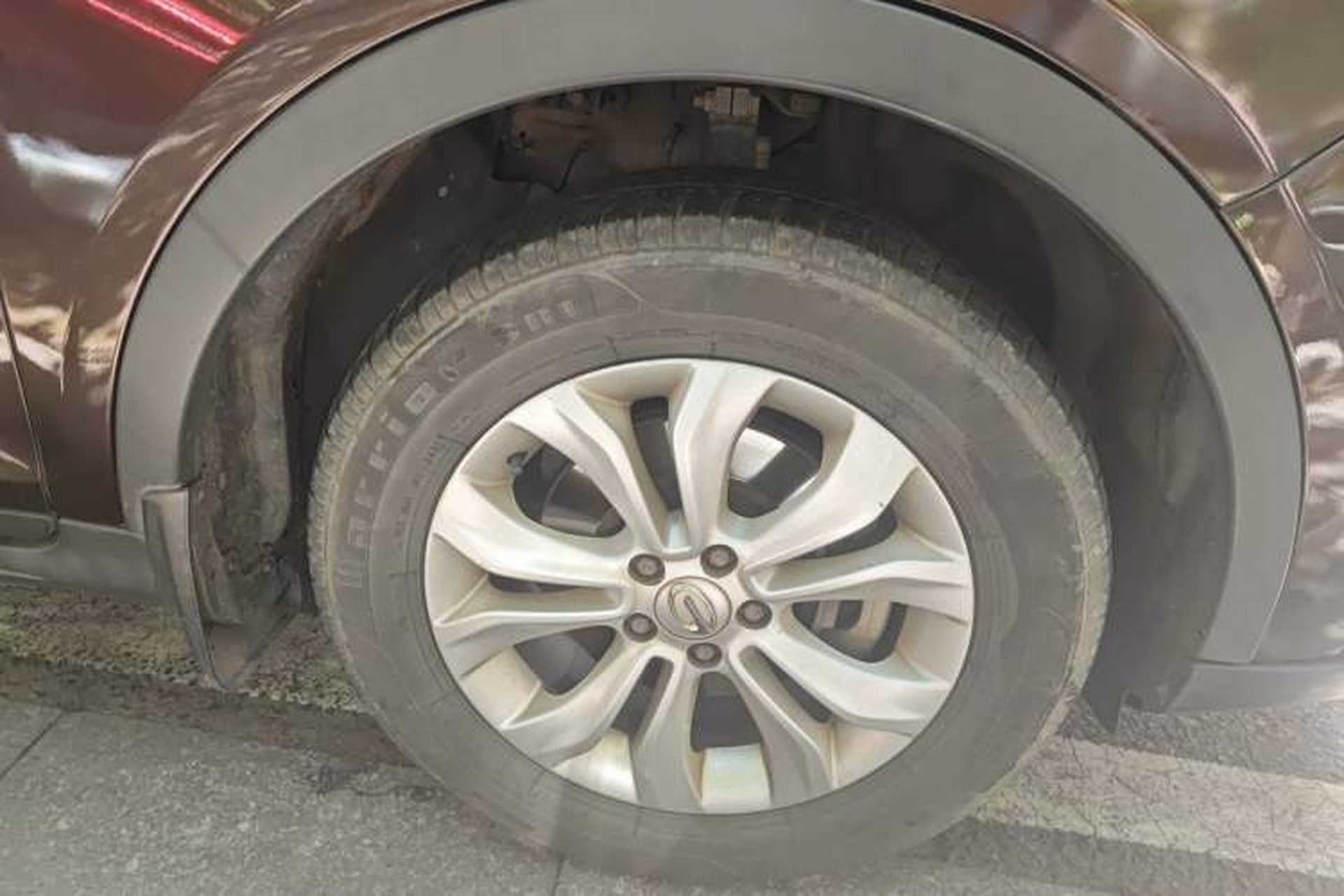 Used GAC Trumpchi GS5 Super 2015 2.0L Automatic Two-Wheel Drive Elite Edition Right Front Wheel Hub