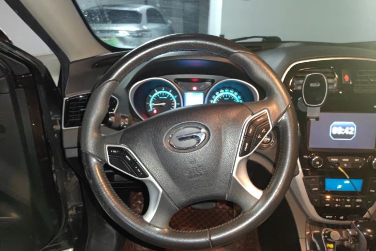 Used GAC Trumpchi GS5 Super 2015 2.0L Automatic Two-Wheel Drive Elite Edition Steering Wheel