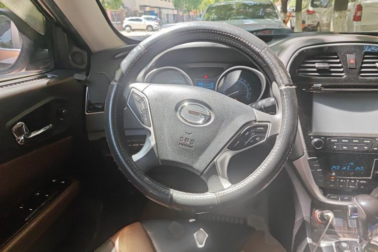 Used GAC Trumpchi GS5 Super 2015 2.0L Automatic Two-Wheel Drive Elite Edition Steering Wheel