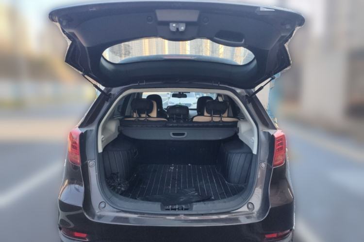 Used GAC Trumpchi GS5 Super 2015 2.0L Automatic Two-Wheel Drive Comfort Edition Trunk