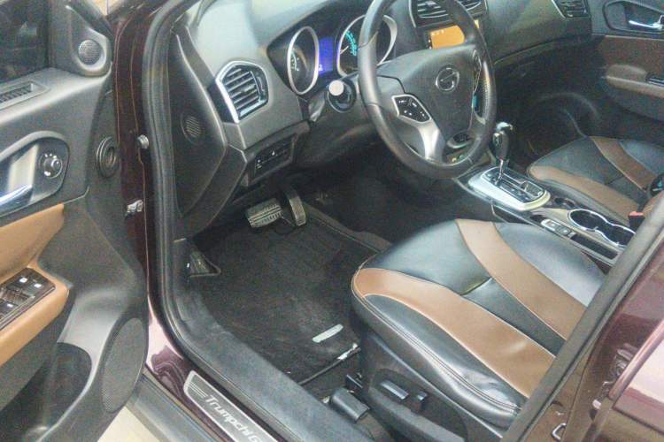 Used GAC Trumpchi GS5 Super 2015 2.0L Automatic Two-Wheel Drive Luxury Navigation Edition Driver Seat