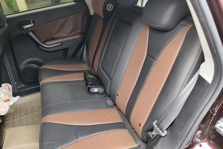 Used GAC Trumpchi GS5 Super 2015 1.8T Automatic Two-Wheel Drive Luxury Navigation Edition Left Rear Seat