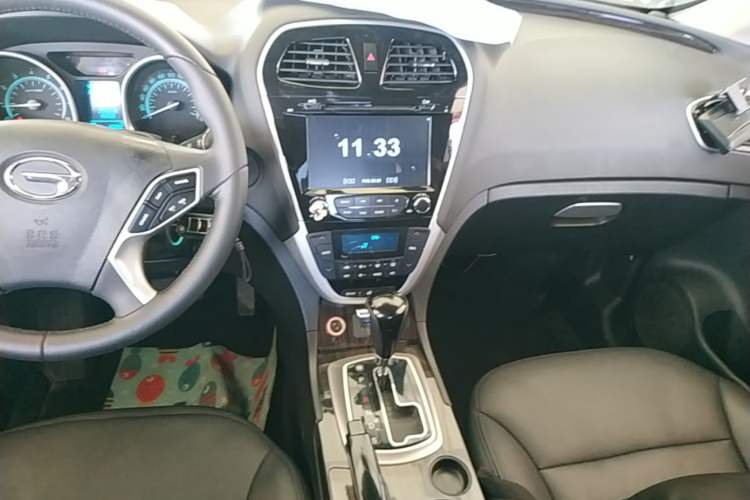 Used GAC Trumpchi GS5 Super 2015 2.0L Automatic Two-Wheel Drive Comfort Edition Audio And AC Panel