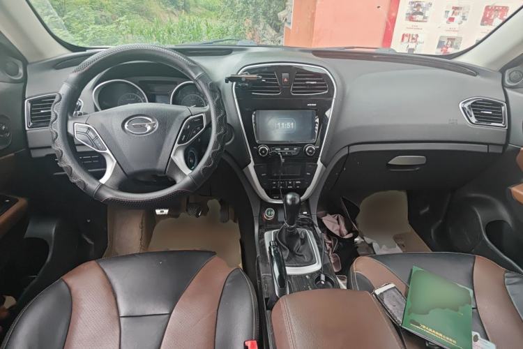 Used GAC Trumpchi GS5 Super 2015 2.0L Manual Two-Wheel Drive Elite Edition Center Console