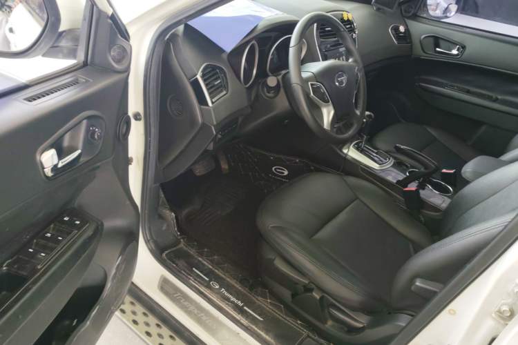 Used GAC Trumpchi GS5 Super 2015 2.0L Automatic Two-Wheel Drive Comfort Edition Driver Seat