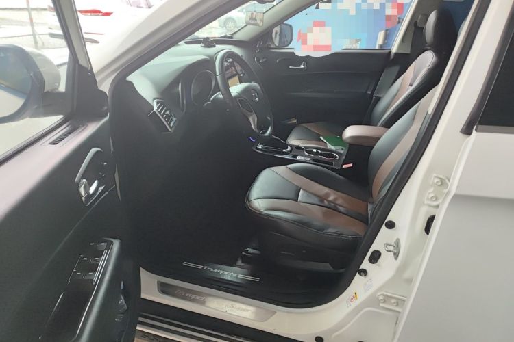 Used GAC Trumpchi GS5 Super 2015 1.8T Automatic Two-Wheel Drive Luxury Navigation Edition Driver Seat