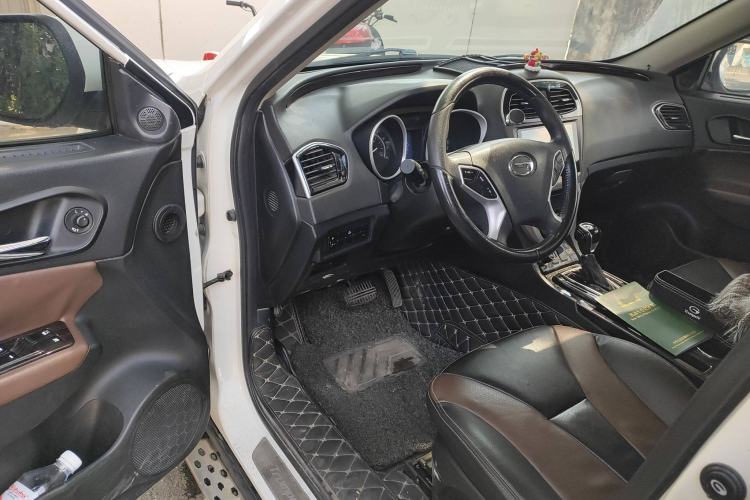Used GAC Trumpchi GS5 Super 2015 1.8T Automatic Two-Wheel Drive Luxury Edition Driver Seat