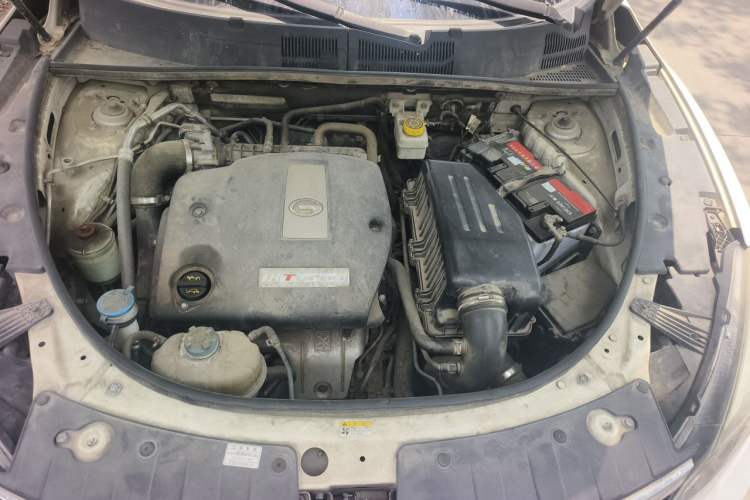 Used GAC Trumpchi GS5 Super 2015 1.8T Automatic Two-Wheel Drive Luxury Edition Engine Bay