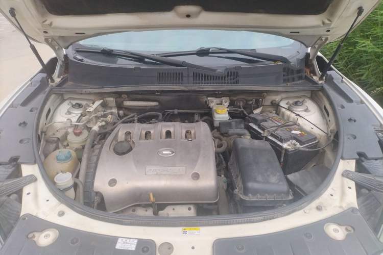 Used GAC Trumpchi GS5 Super 2015 2.0L Automatic Two-Wheel Drive Comfort Edition Engine Bay