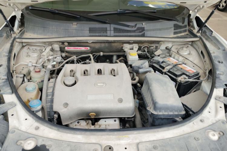 Used GAC Trumpchi GS5 Super 2015 2.0L Automatic Two-Wheel Drive Comfort Edition Engine Bay