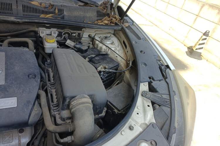 Used GAC Trumpchi GS5 Super 2015 1.8T Automatic Two-Wheel Drive Elite Edition Engine Bay Left