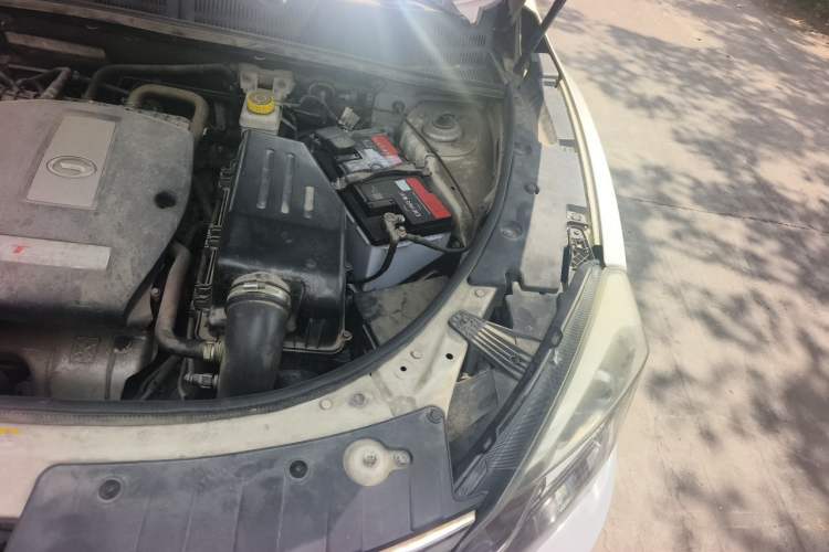 Used GAC Trumpchi GS5 Super 2015 1.8T Automatic Two-Wheel Drive Luxury Edition Engine Bay Left