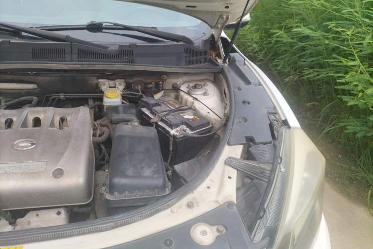 Used GAC Trumpchi GS5 Super 2015 2.0L Automatic Two-Wheel Drive Comfort Edition Engine Bay Left