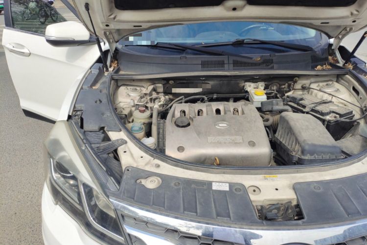 Used GAC Trumpchi GS5 Super 2015 2.0L Automatic Two-Wheel Drive Comfort Edition Engine Bay Right