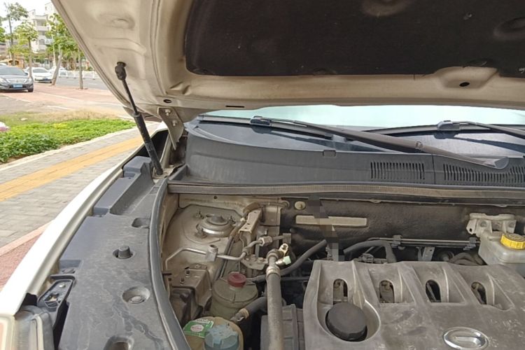 Used GAC Trumpchi GS5 Super 2015 2.0L Automatic Two-Wheel Drive Comfort Edition Engine Bay Right