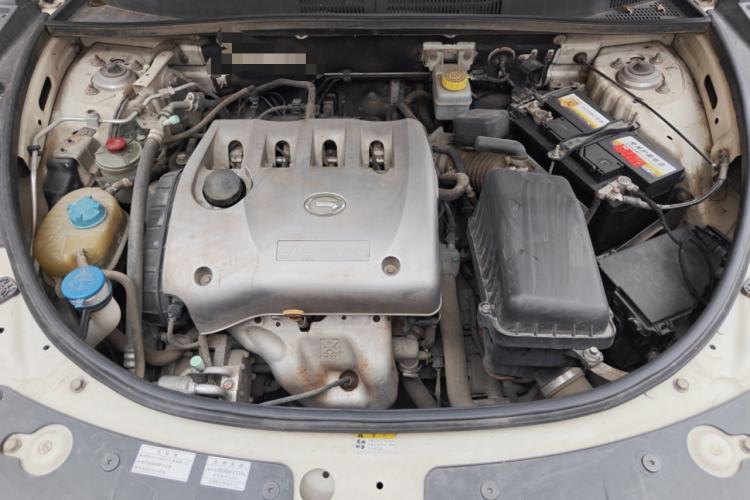 Used GAC Trumpchi GS5 Super 2015 2.0L Automatic Two-Wheel Drive Elite Edition Engine Bay