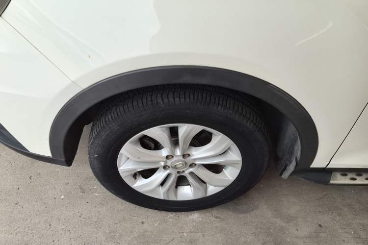 Used GAC Trumpchi GS5 Super 2015 2.0L Automatic Two-Wheel Drive Comfort Edition Exterior 4