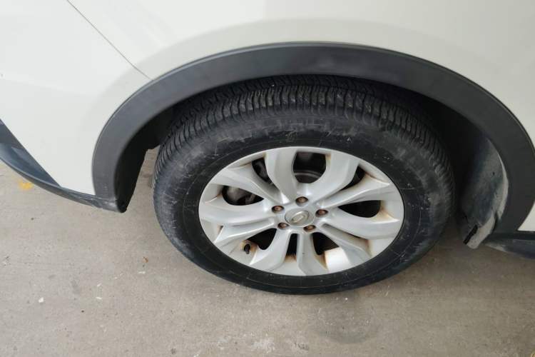 Used GAC Trumpchi GS5 Super 2015 2.0L Automatic Two-Wheel Drive Comfort Edition Exterior 4