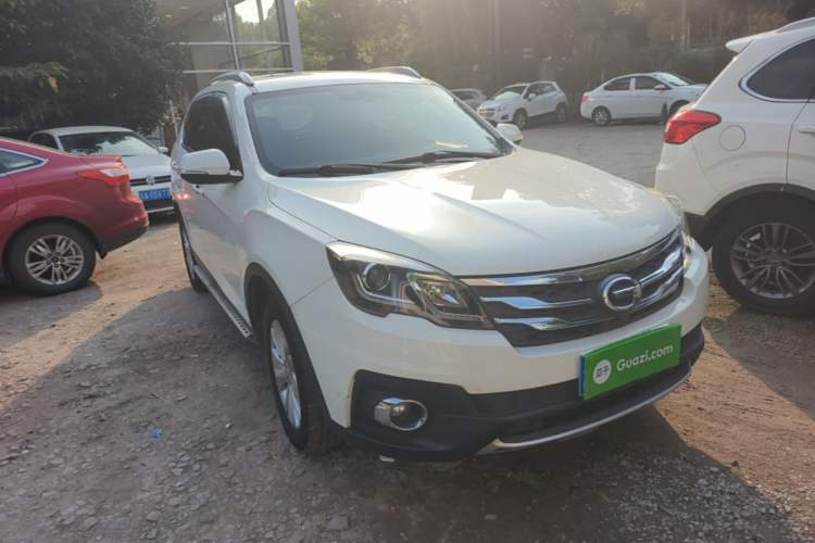 Used GAC Trumpchi GS5 Super 2015 2.0L Automatic Two-Wheel Drive Elite Edition Front Right 45 Deg