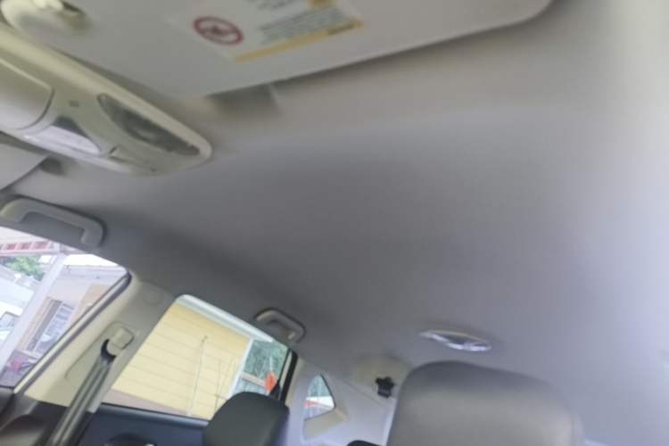 Used GAC Trumpchi GS5 Super 2015 2.0L Automatic Two-Wheel Drive Comfort Edition Headliner