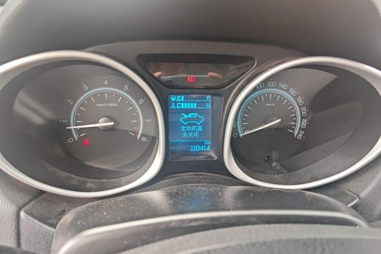 Used GAC Trumpchi GS5 Super 2015 2.0L Manual Two-Wheel Drive Elite Edition Instrument Cluster