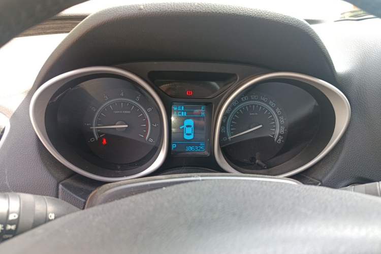 Used GAC Trumpchi GS5 Super 2015 1.8T Automatic Two-Wheel Drive Elite Edition Instrument Cluster