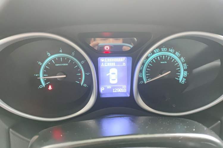 Used GAC Trumpchi GS5 Super 2015 1.8T Automatic Two-Wheel Drive Luxury Navigation Edition Instrument Cluster