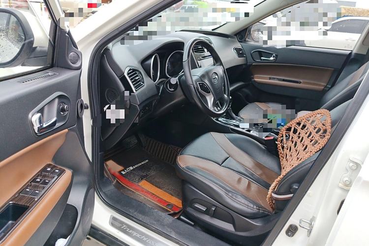 Used GAC Trumpchi GS5 Super 2015 1.8T Automatic Two-Wheel Drive Luxury Edition Interior 3