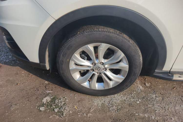 Used GAC Trumpchi GS5 Super 2015 2.0L Automatic Two-Wheel Drive Elite Edition Left Front Wheel Hub