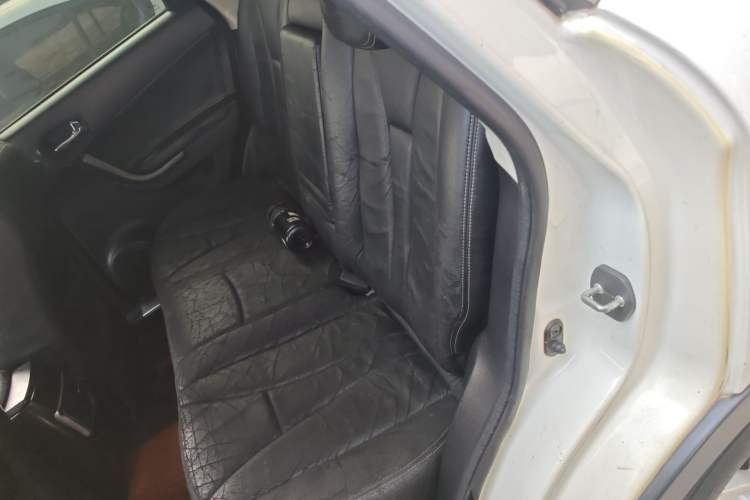 Used GAC Trumpchi GS5 Super 2015 1.8T Automatic Two-Wheel Drive Comfort Edition Left Rear Seat