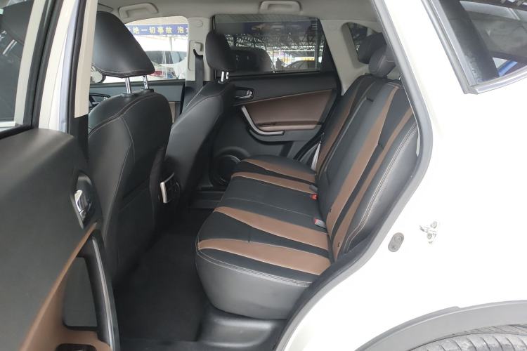 Used GAC Trumpchi GS5 Super 2015 1.8T Automatic All-Wheel Drive Luxury Navigation Edition Left Rear Seat