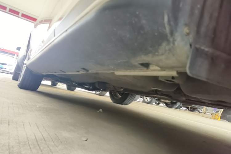 Used GAC Trumpchi GS5 Super 2015 2.0L Automatic Two-Wheel Drive Comfort Edition Left Side Sill