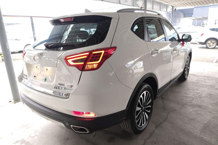 Used GAC Trumpchi GS5 Super 2015 1.8T Automatic All-Wheel Drive Luxury Navigation Edition Rear Right 45 Deg