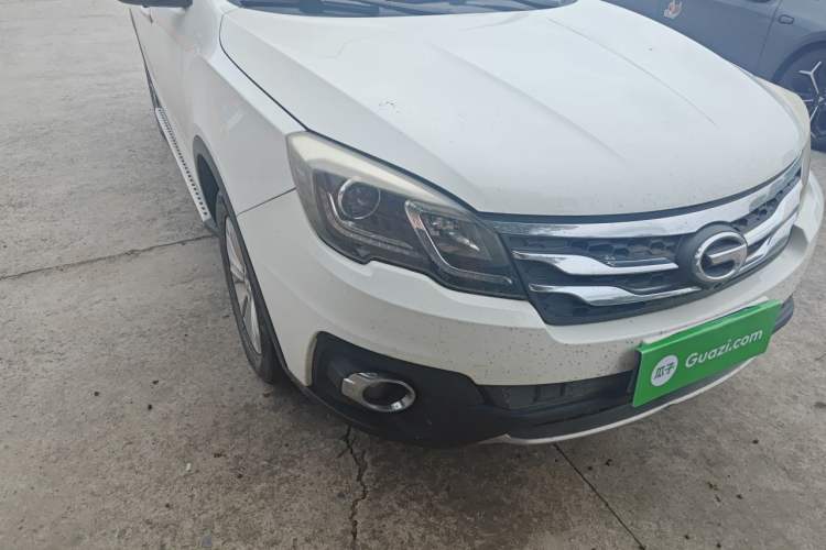 Used GAC Trumpchi GS5 Super 2015 2.0L Manual Two-Wheel Drive Elite Edition Right Front Headlight