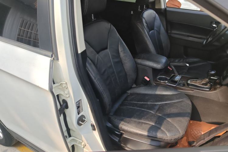 Used GAC Trumpchi GS5 Super 2015 1.8T Automatic Two-Wheel Drive Comfort Edition Right Front Seat