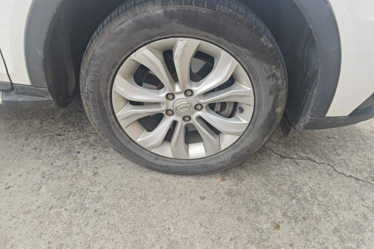 Used GAC Trumpchi GS5 Super 2015 2.0L Manual Two-Wheel Drive Elite Edition Right Front Wheel Hub