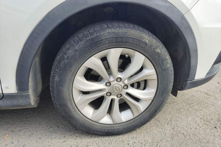 Used GAC Trumpchi GS5 Super 2015 2.0L Automatic Two-Wheel Drive Comfort Edition Right Front Wheel Hub