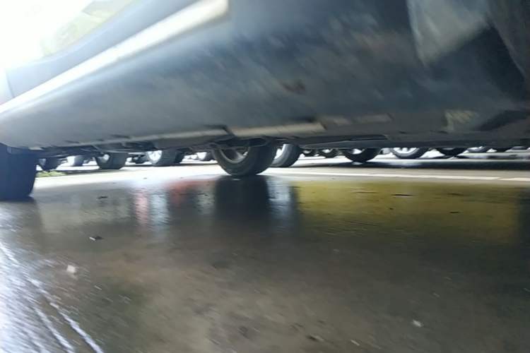Used GAC Trumpchi GS5 Super 2015 2.0L Automatic Two-Wheel Drive Comfort Edition Right Side Sill