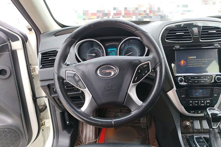 Used GAC Trumpchi GS5 Super 2015 1.8T Automatic Two-Wheel Drive Luxury Edition Steering Wheel
