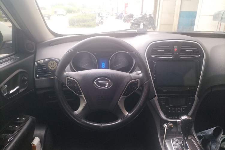 Used GAC Trumpchi GS5 Super 2015 2.0L Automatic Two-Wheel Drive Comfort Edition Steering Wheel