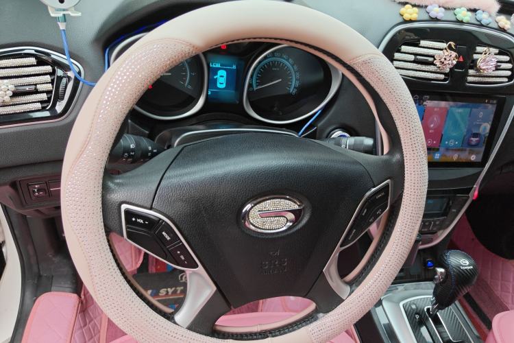 Used GAC Trumpchi GS5 Super 2015 2.0L Automatic Two-Wheel Drive Elite Edition Steering Wheel