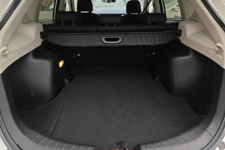 Used GAC Trumpchi GS5 Super 2015 2.0L Automatic Two-Wheel Drive Comfort Edition Trunk
