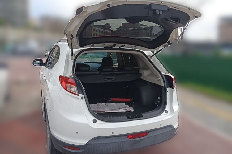 Used GAC Trumpchi GS5 Super 2015 2.0L Automatic Two-Wheel Drive Comfort Edition Trunk