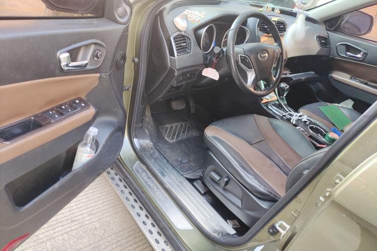 Used GAC Trumpchi GS5 Super 2015 1.8T Automatic Two-Wheel Drive Luxury Edition Driver Seat