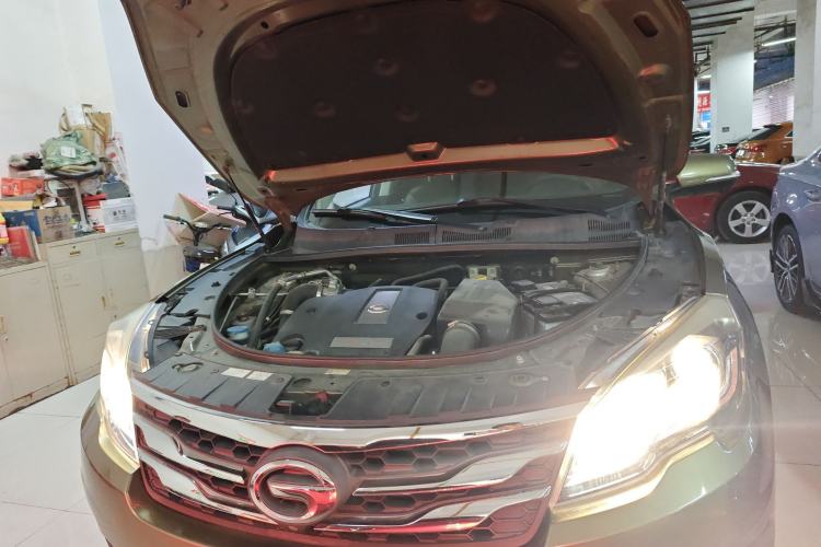 Used GAC Trumpchi GS5 Super 2015 1.8T Automatic Two-Wheel Drive Luxury Edition Engine Bay