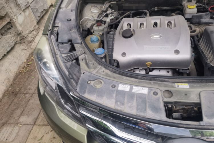 Used GAC Trumpchi GS5 Super 2015 2.0L Automatic Two-Wheel Drive Luxury Navigation Edition Engine Bay Right